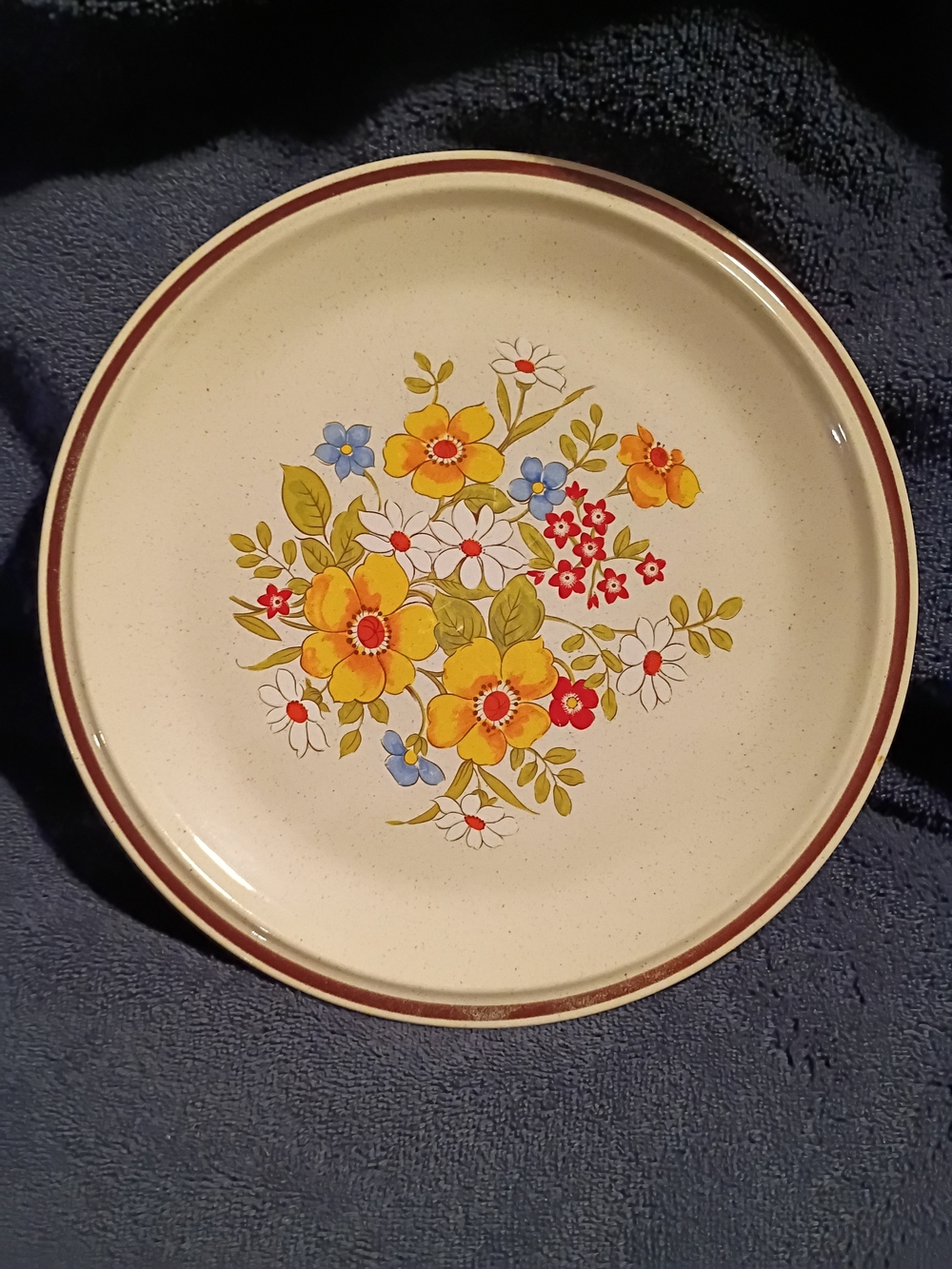 Hearthside Stoneware Dinner Plate - Yellow Floral Pattern